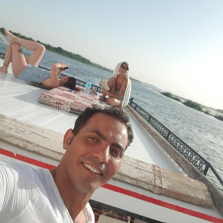 Nile Sunrise Felucca Boat Private Rental Luxor Exterior photo