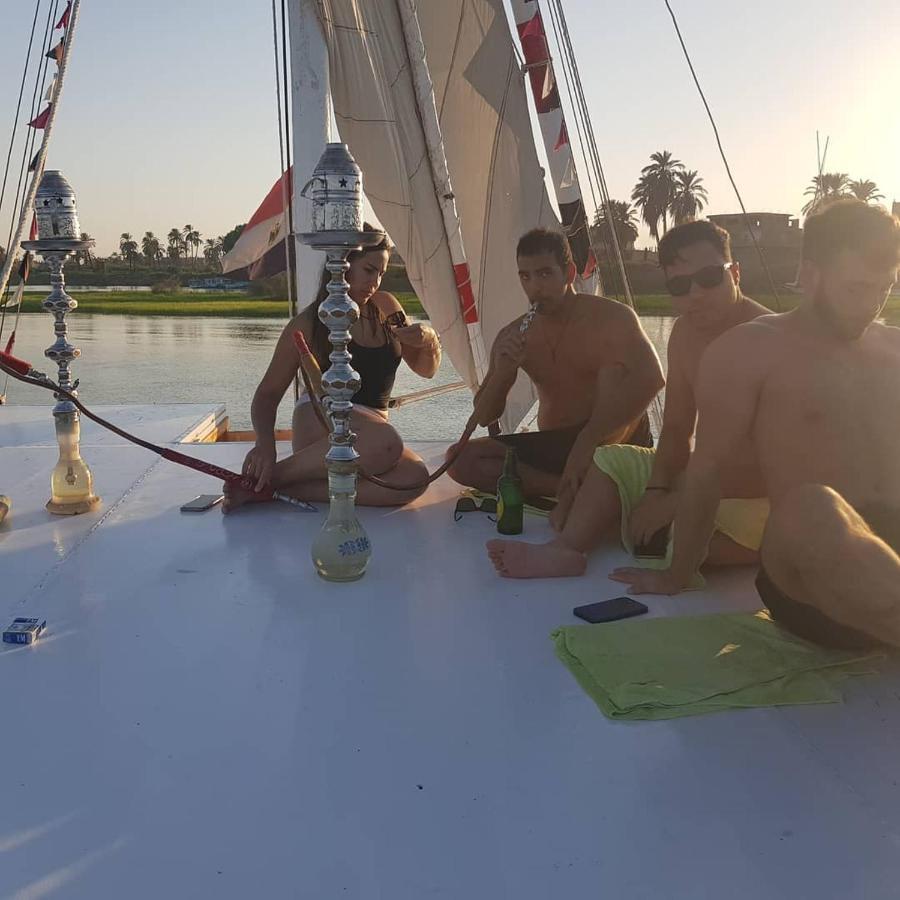 Nile Sunrise Felucca Boat Private Rental Luxor Exterior photo