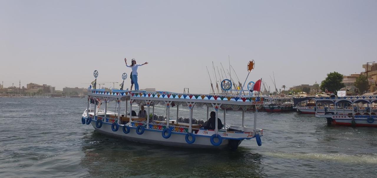 Nile Sunrise Felucca Boat Private Rental Luxor Exterior photo